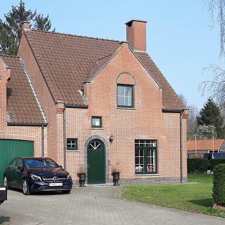 Villa De Ruiter Waasmunster Exteriör bild