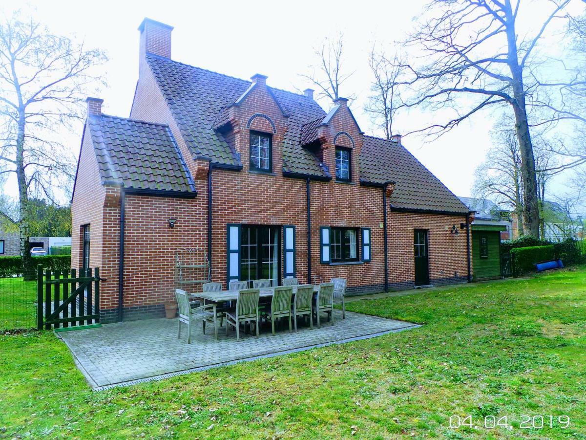 Villa De Ruiter Waasmunster Exteriör bild