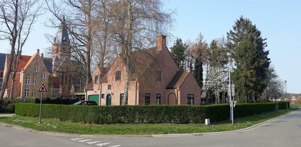 Villa De Ruiter Waasmunster Exteriör bild